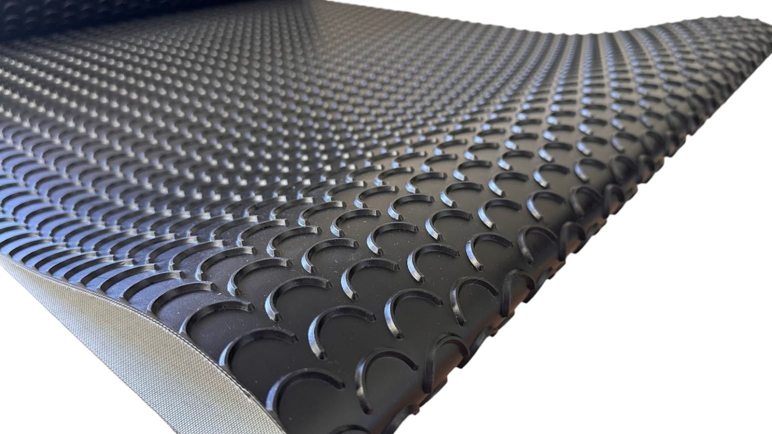 Транспортерна стрічка ПВХ з серповидним шевроном